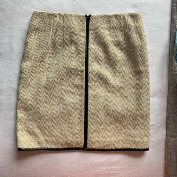 Ann Taylor Tweed Pencil Skirt with Leather Trim - Picture 4 of 7